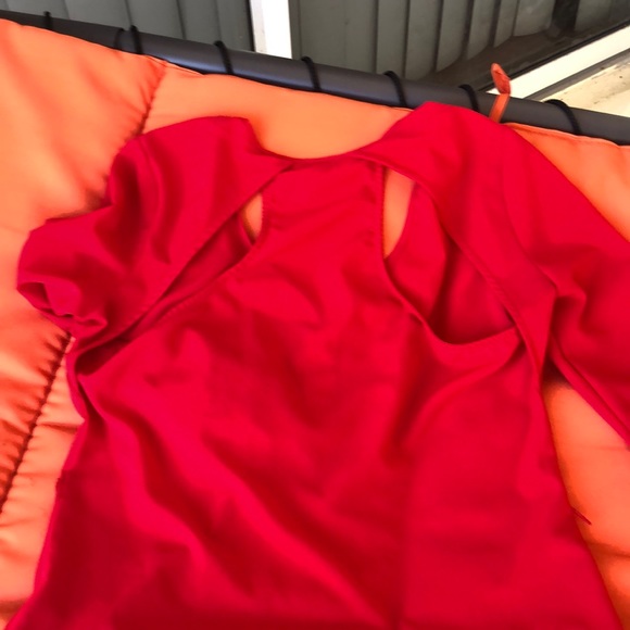 Top - Picture 2 of 2